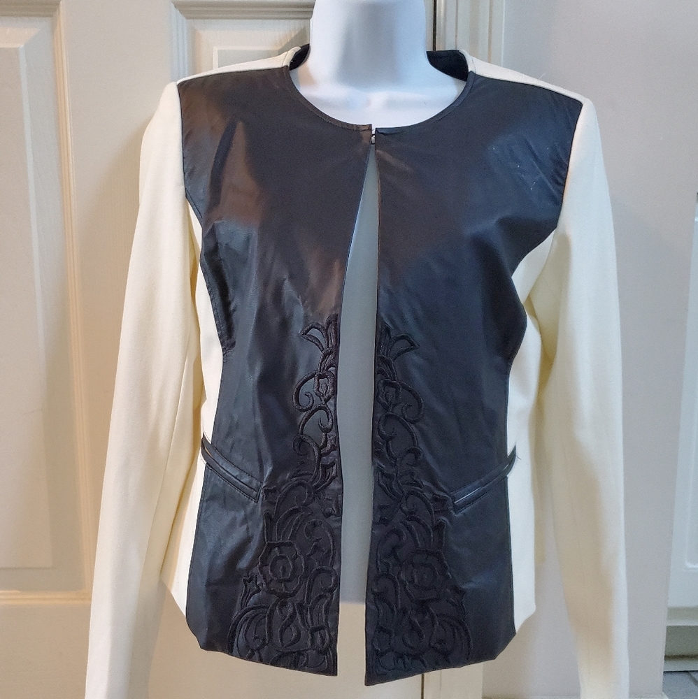 Womens Ellen Tracy Blazer Size: XS